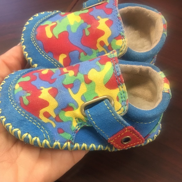 Rare super cute Ugg’s baby shoe size 0/1 month - Picture 5 of 7